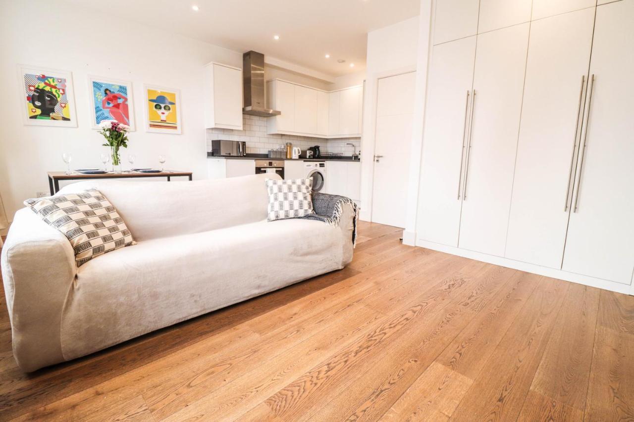 Modern & Spacious 1 Bedroom Clapham Junction Flat Appartement