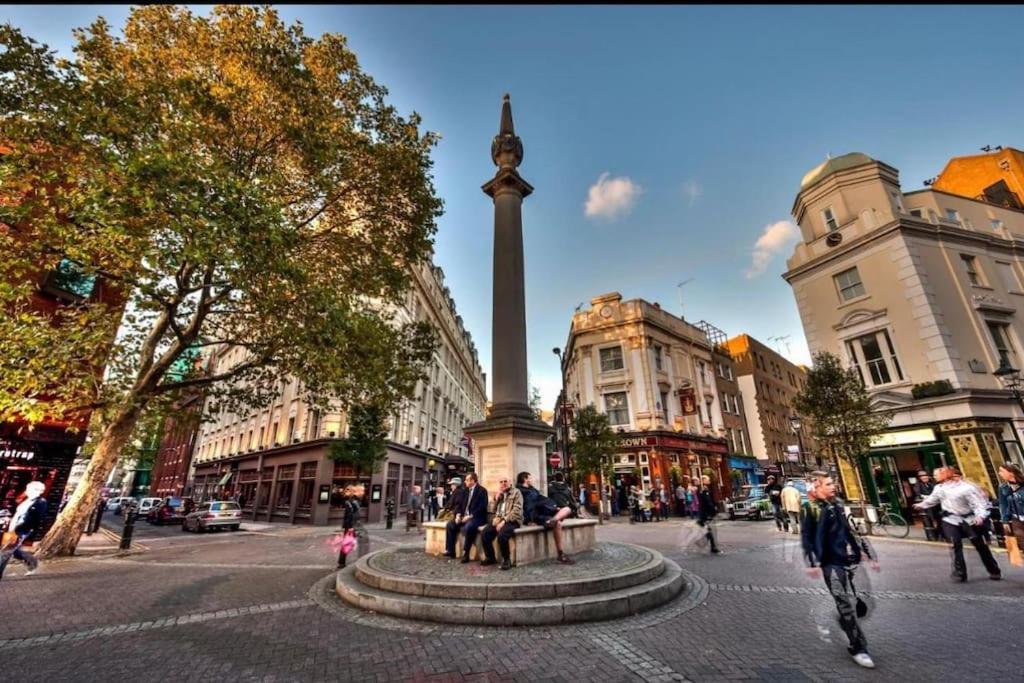 Piccadilly Haven, Flat In Vr12 * London