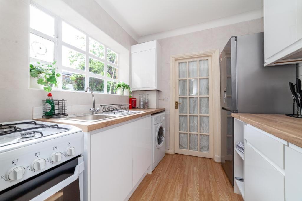One Bedroom Flat In The Heart Of Brixton
