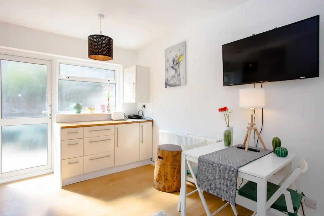 Stylish 4bd House With Private Garden - Stratford Londres