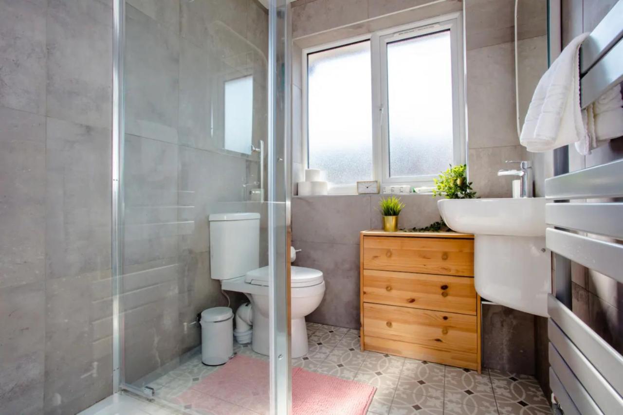 Stylish 4bd House With Private Garden - Stratford Hébergement de vacances Londres