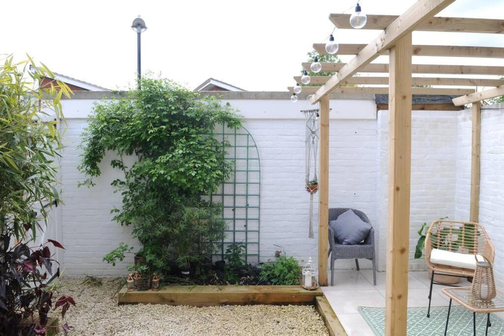 Light Filled Mid- Century 3 Bed In Dulwich Feriehus London