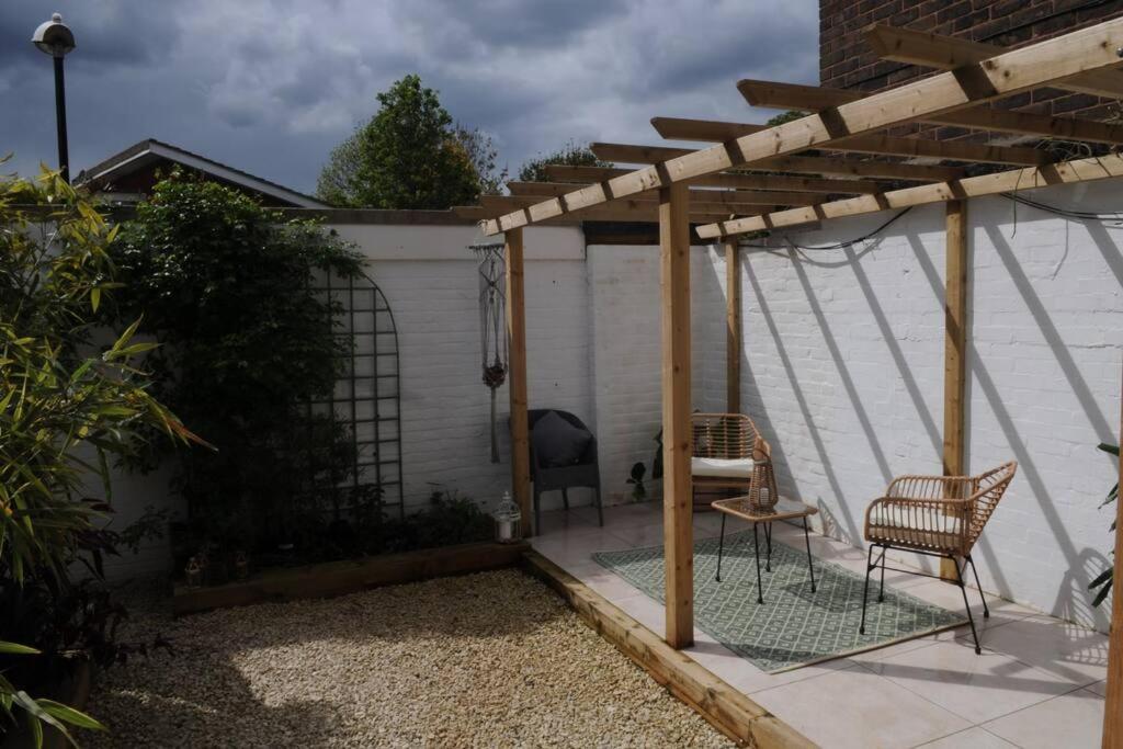 Light Filled Mid- Century 3 Bed In Dulwich Feriehus