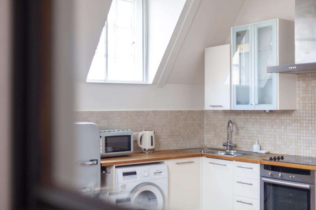 Fantastic Floor 1 Bedroom Loft Flat In Fitzrovia Apartment