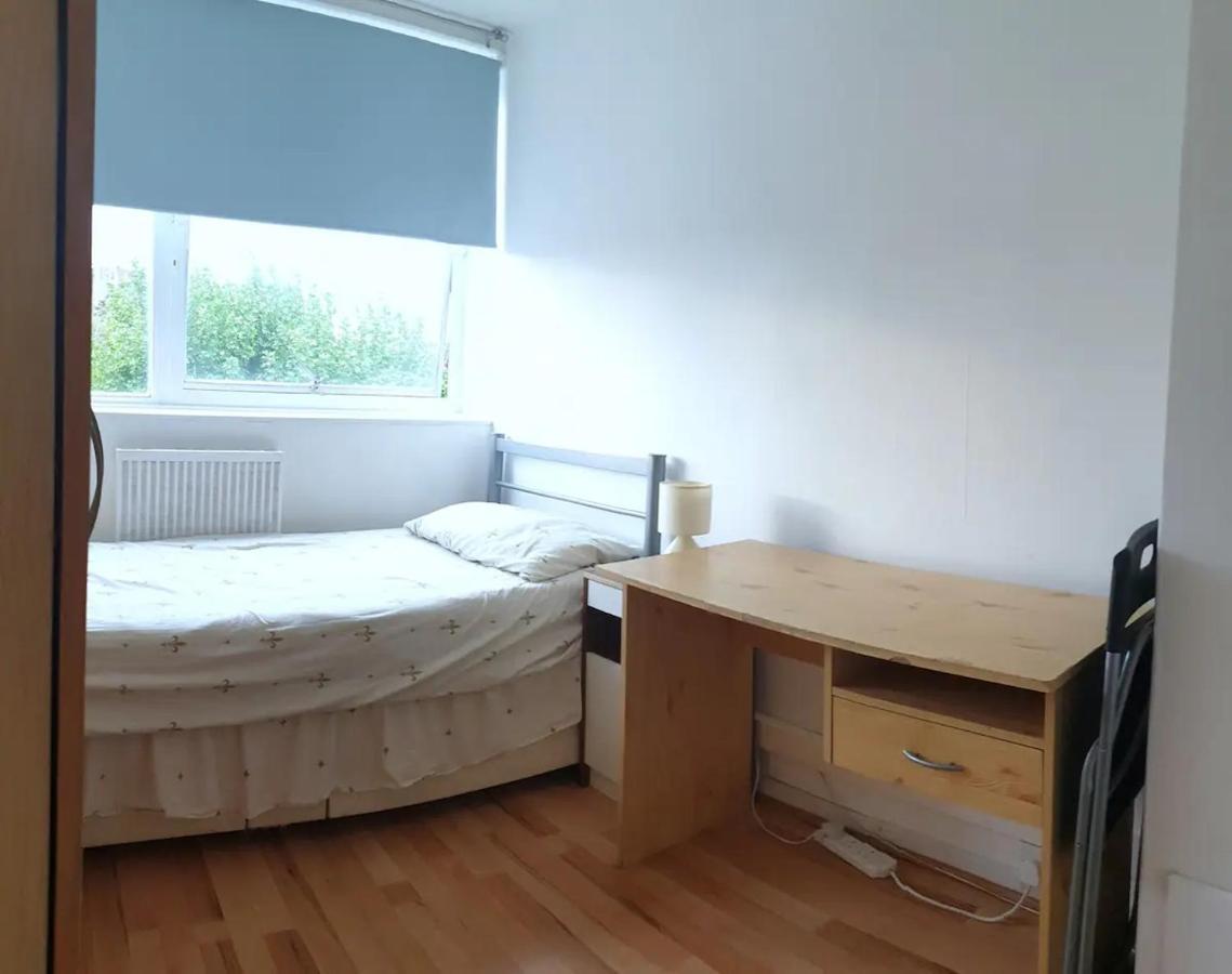 Accommodatie bij particulieren Elephant & Castle - Zone 2 - Private - Shared Bathroom Londen