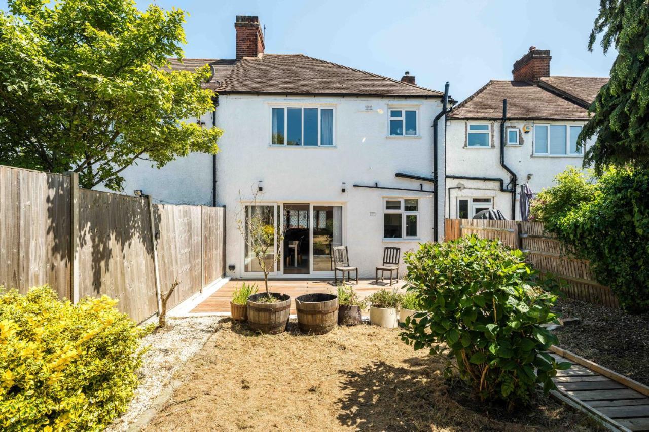 Elegant 2bd House With Garden And Decked Patio * Londen