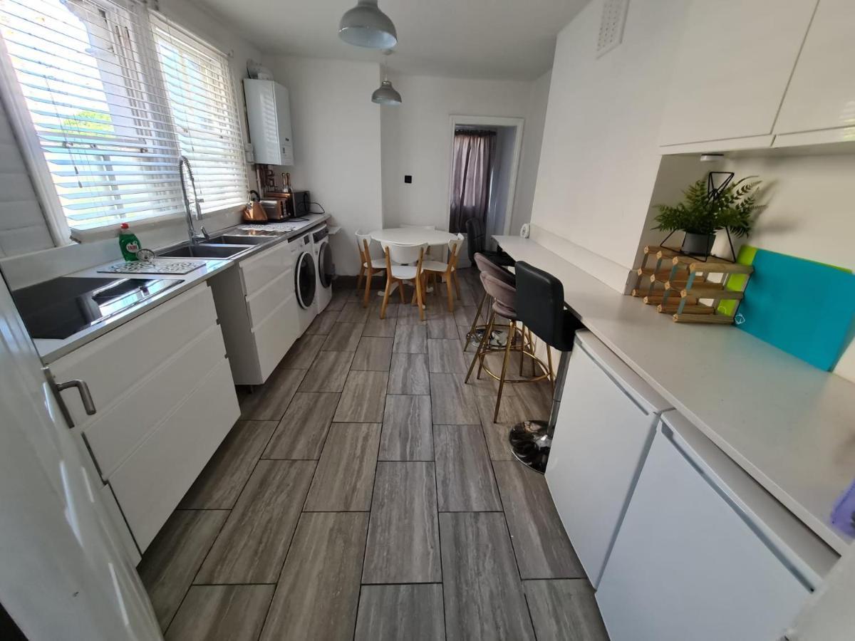 Three Bedroom House Appartement Londen