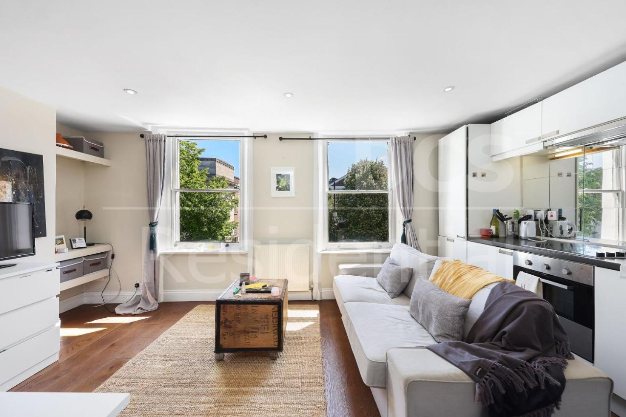Leilighet Modernised 1 And 2 Bedrooms Option Terrace And Balcony High Street