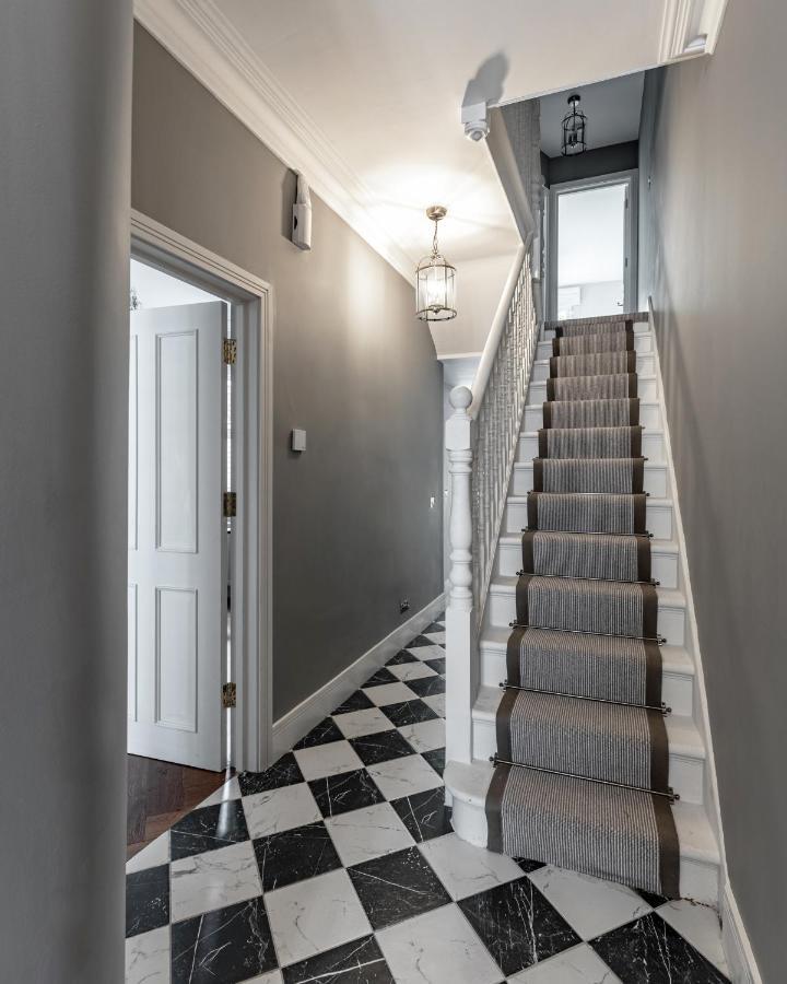 Leilighet Central, Stylish And Spacious 4 Bedroom House 2,5 Bathrooms In Shepherd's Bush London