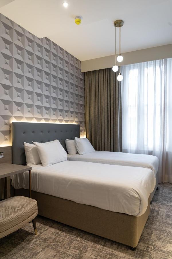 Mornington Victor Belgravia