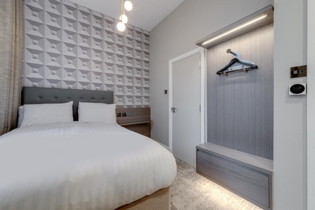 Mornington Victor Belgravia