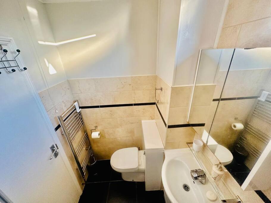 Appartement 3 Bed Sky Se15 Peckham *