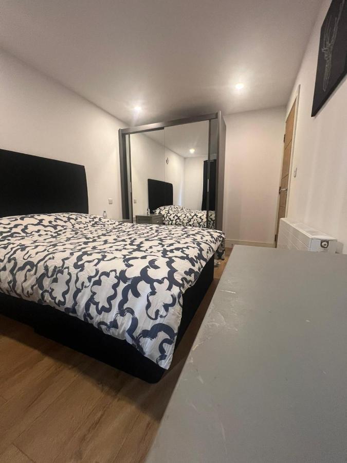 Four Bedroom Brixton Apartment London