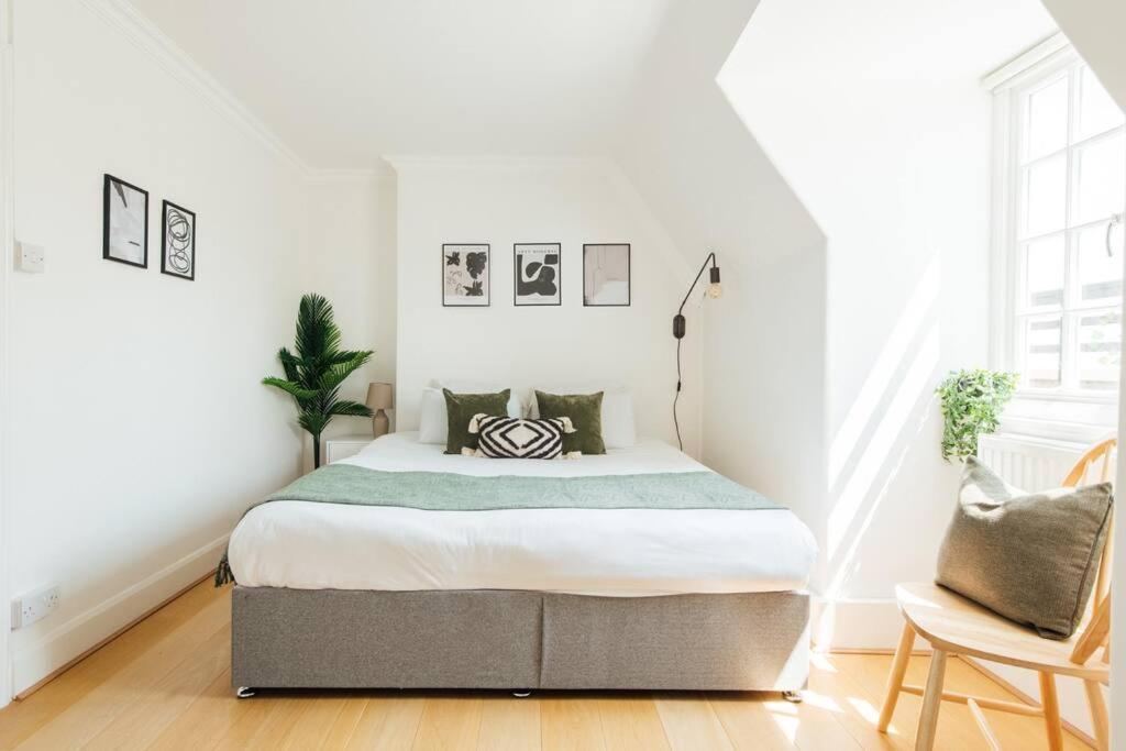 Charming 2 Bedroom Flat In The Heart Of Kings Cross, Londres