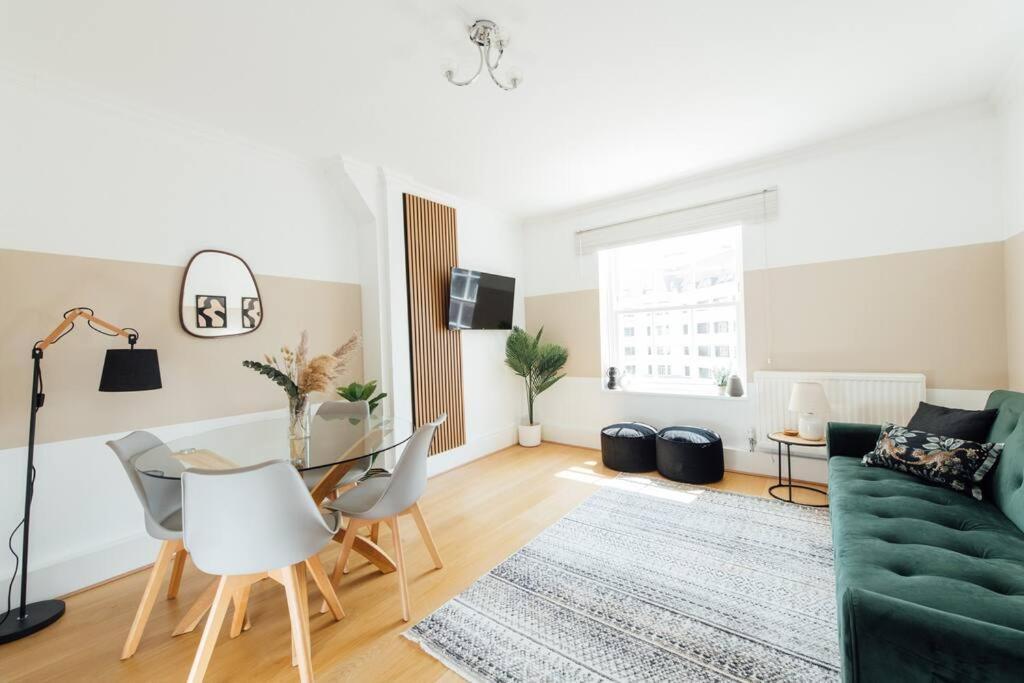 Apartment Charming 2 Bedroom Flat In The Heart Of Kings Cross, *
