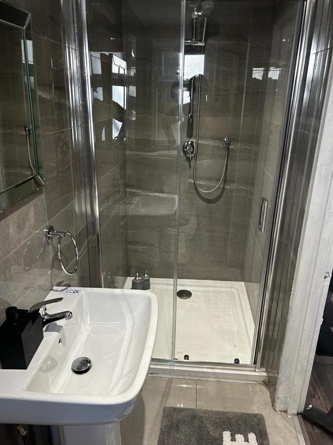 Acton 2 Bedroom With Two Bathrooms Appartement