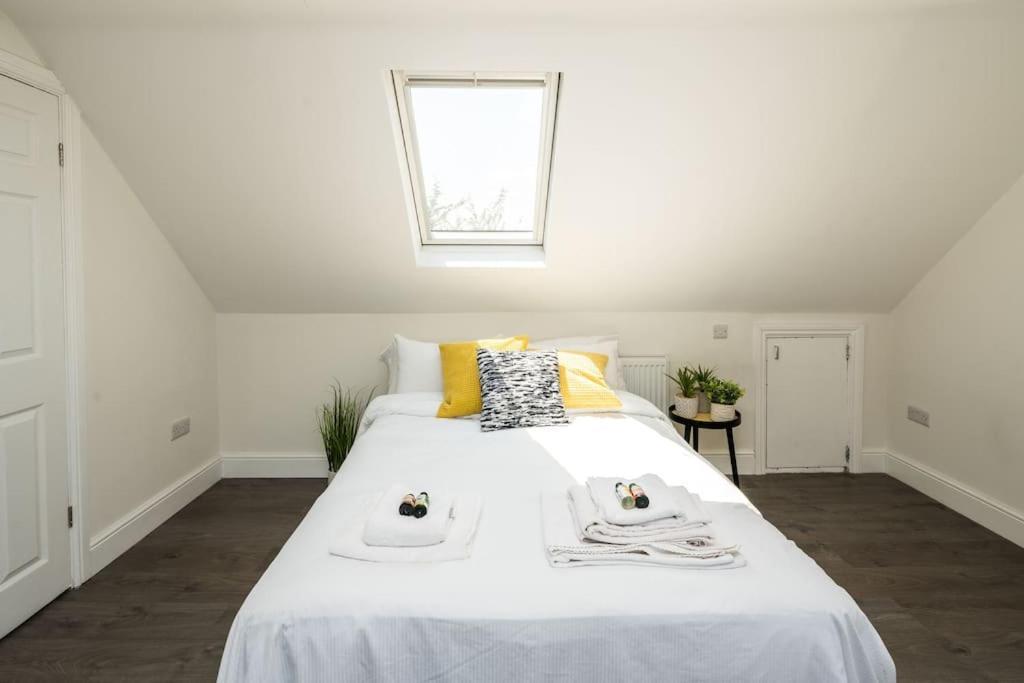 Golders 5 Stars Modern Lägenhet
