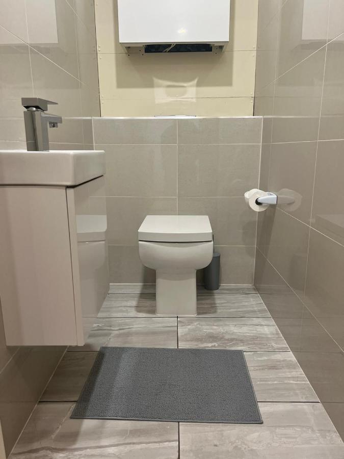 Four Bedroom Brixton * London