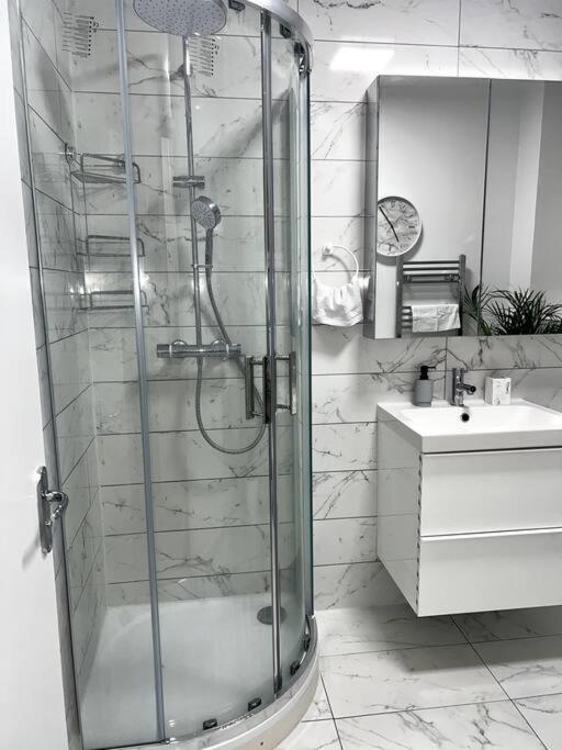 2 Bedroom Flat In Vauxhall, Lejlighed *
