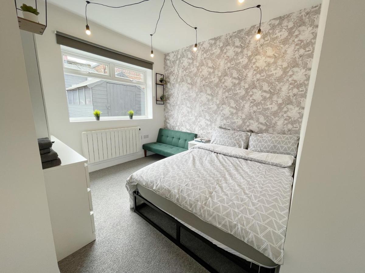 Cosy Bright Close To Wembley Stadium Londen
