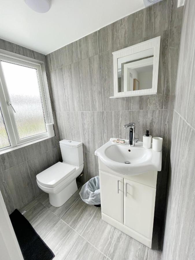 Cosy Bright Close To Wembley Stadium *