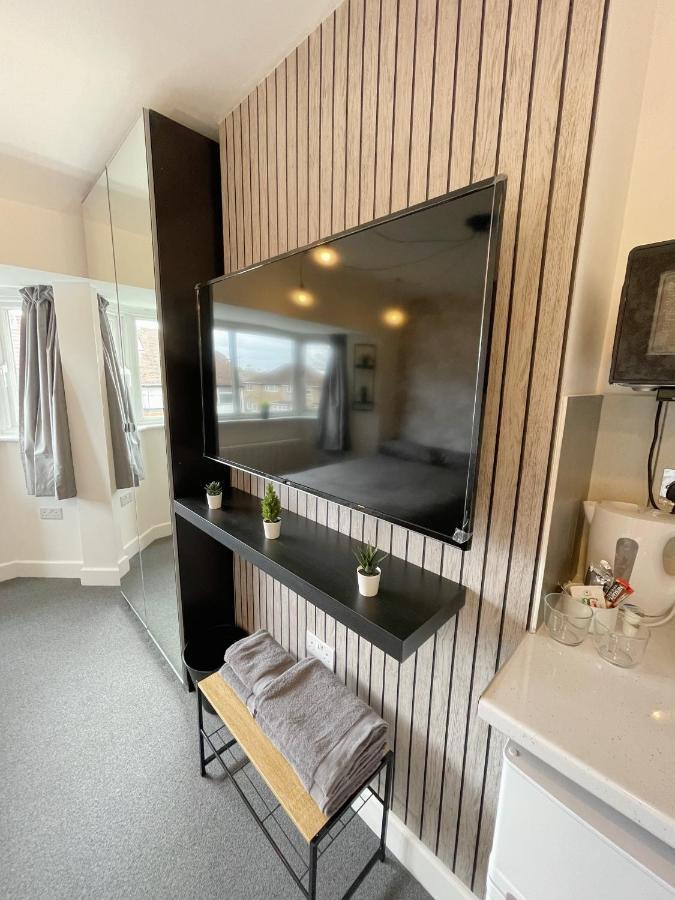 Appartement Cosy Bright Close To Wembley Stadium Londen