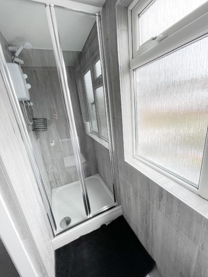 Cosy Bright Close To Wembley Stadium Appartement *