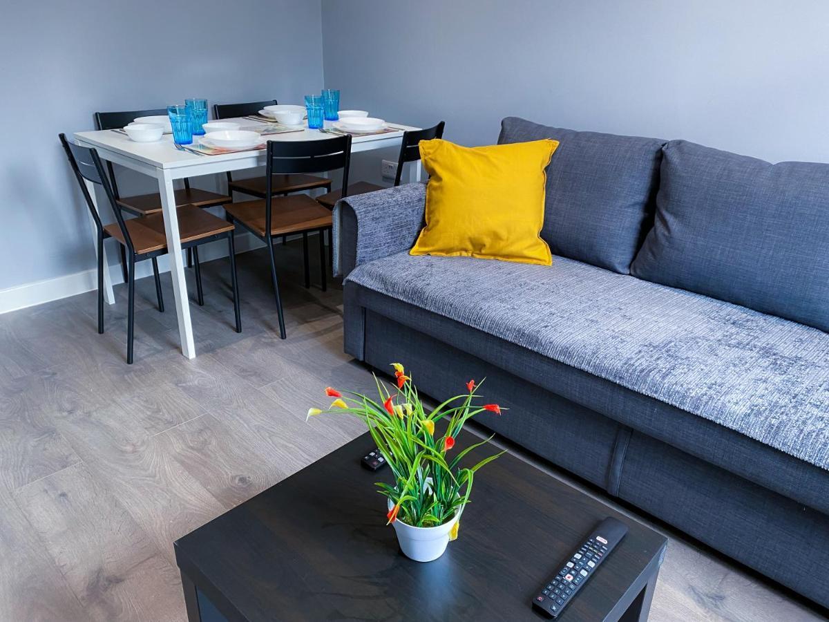 Appartement Stylish 1 Bedroom Flat In Wood Londen