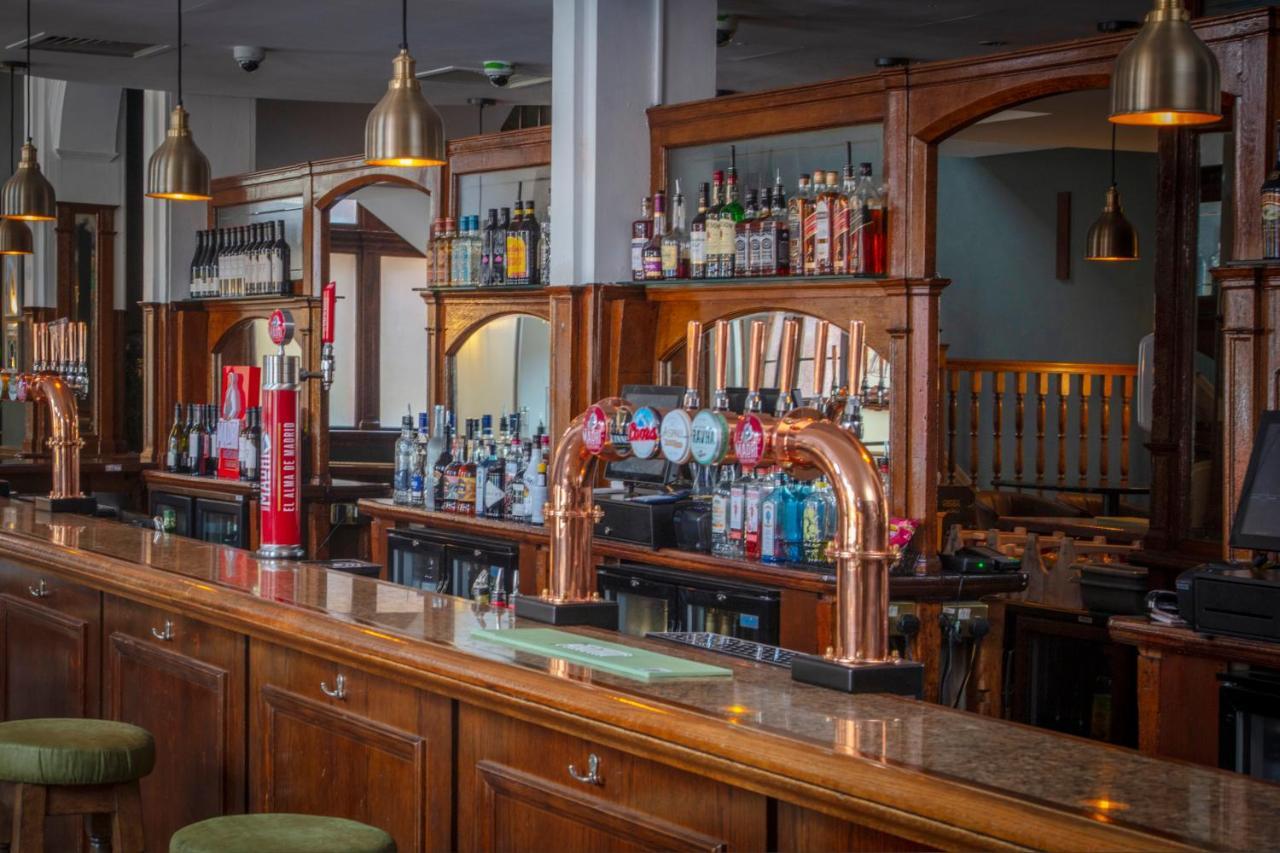 The Crown London, Worldhotels Distinctive 4* Londres