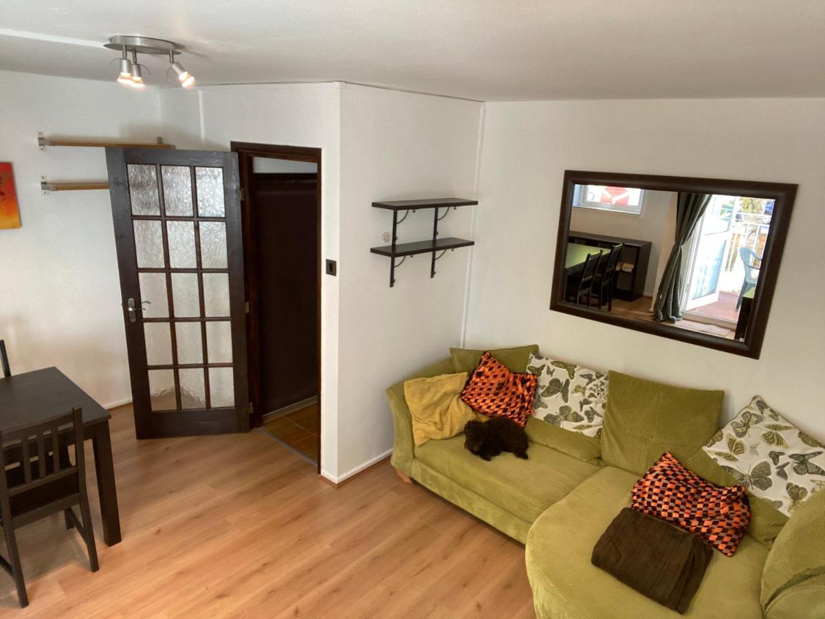 Beautiful 2 Bedroom & Balcony Flat In * Londres