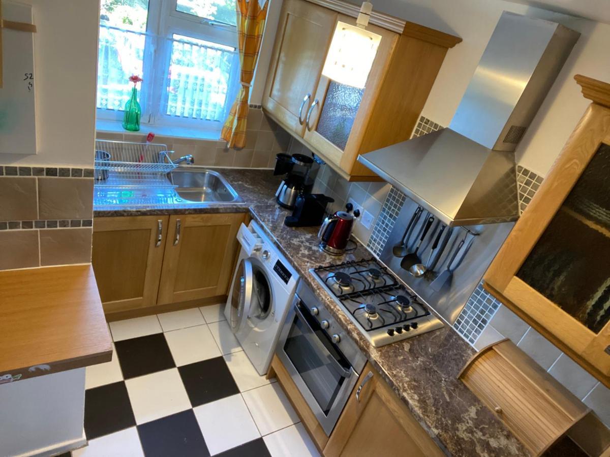 Appartement Beautiful 2 Bedroom & Balcony Flat In *