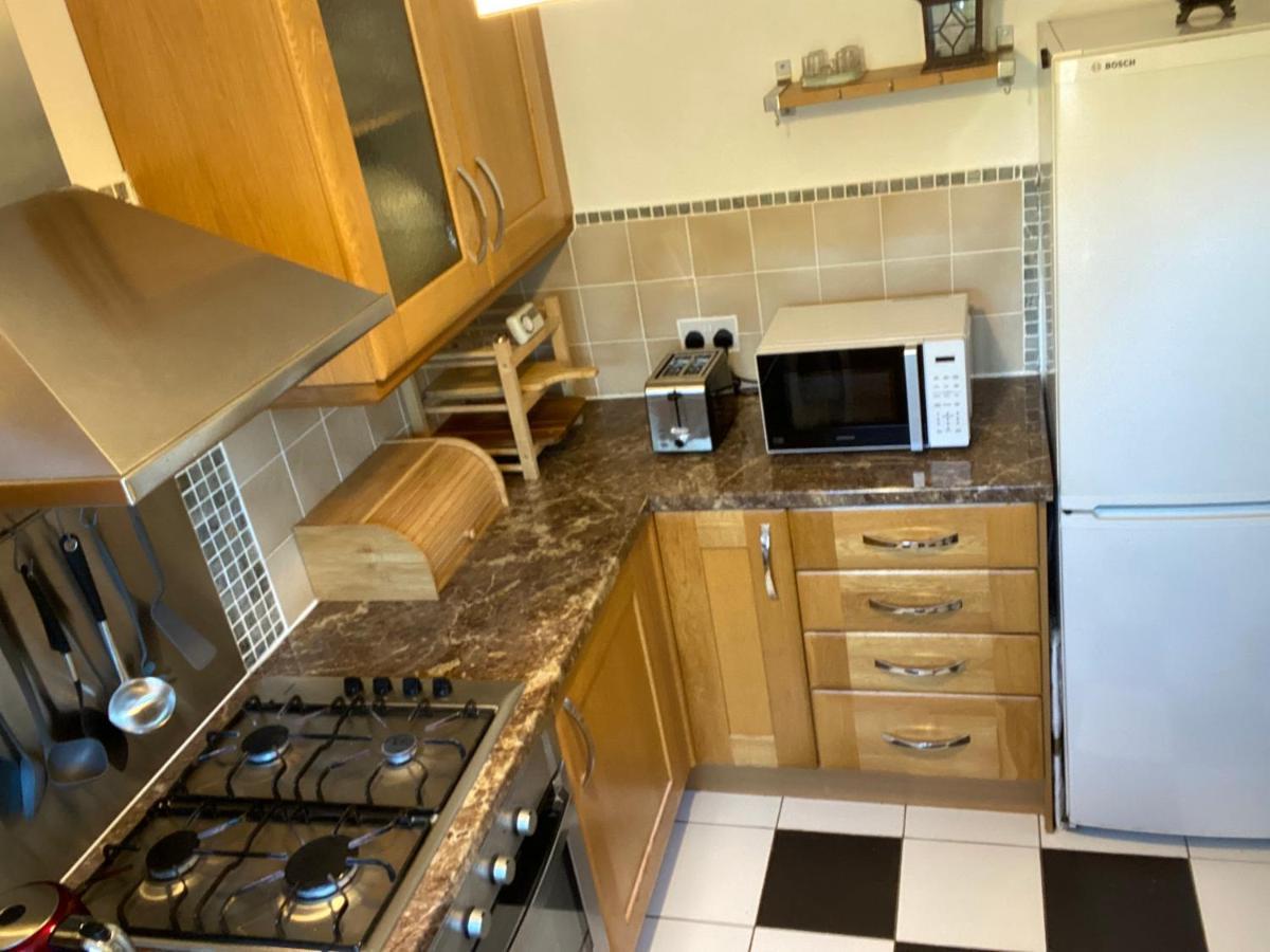 Beautiful 2 Bedroom & Balcony Flat In Appartement