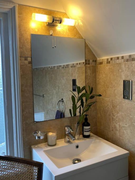 Lejlighed Three-storey, Renovated 1890s Heritage In Spitalfields Market London