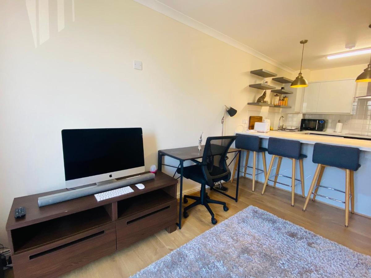 Lägenhet Best Deal - 1bed In Canary Wharf With Parking