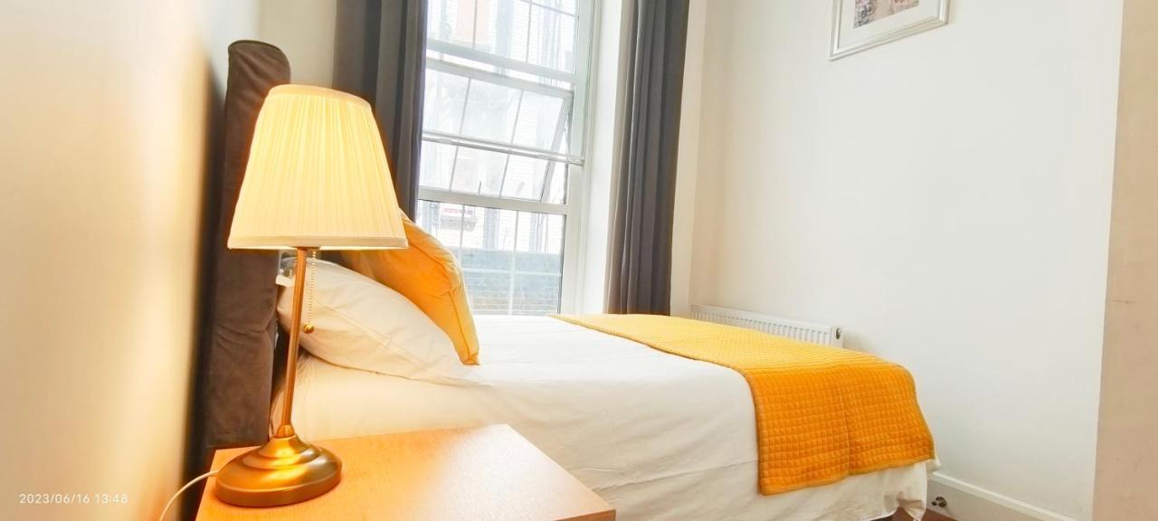 Lovely Beautiful In Marble Arch Apartment *