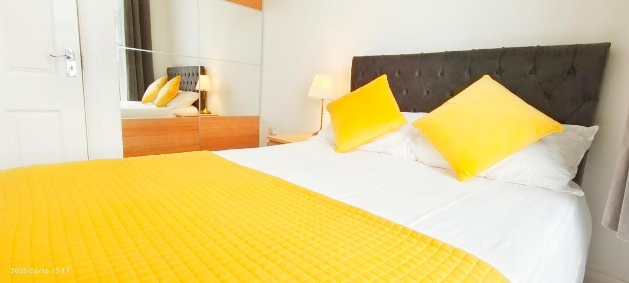 Lovely Beautiful In Marble Arch Apartment *