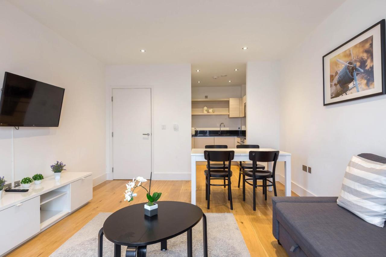 Portobello With Floor-to-ceiling Views Appartamento *
