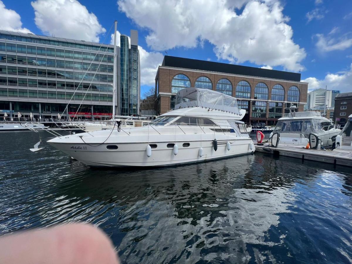 Båthotell Yacht -central St Kats Dock Tower Bridge *