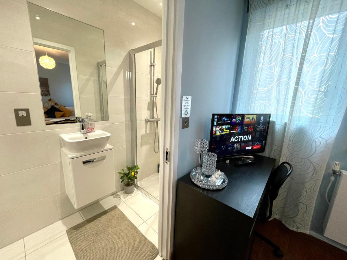 Apartment Stratford Luxury House: Spacious Garden Retreat Near Westfield London