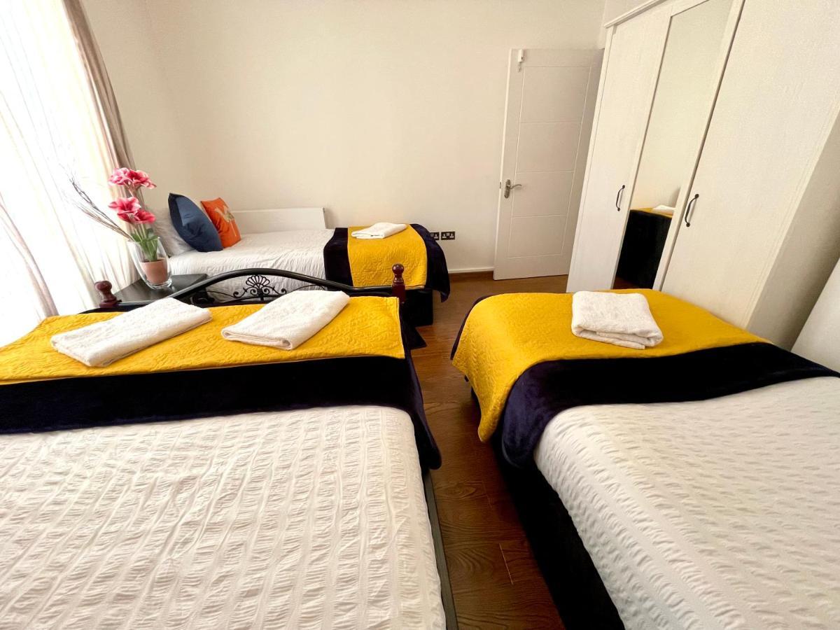 Stratford Luxury House: Spacious Garden Retreat Near Westfield * London