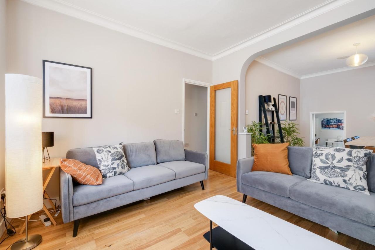 Casa vacanze Luxury 3 Bedroom 2 Bathroom House, Fulham By 360stays