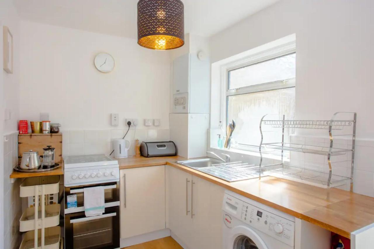 Hébergement de vacances Stylish 4bd House With Private Garden - Stratford *