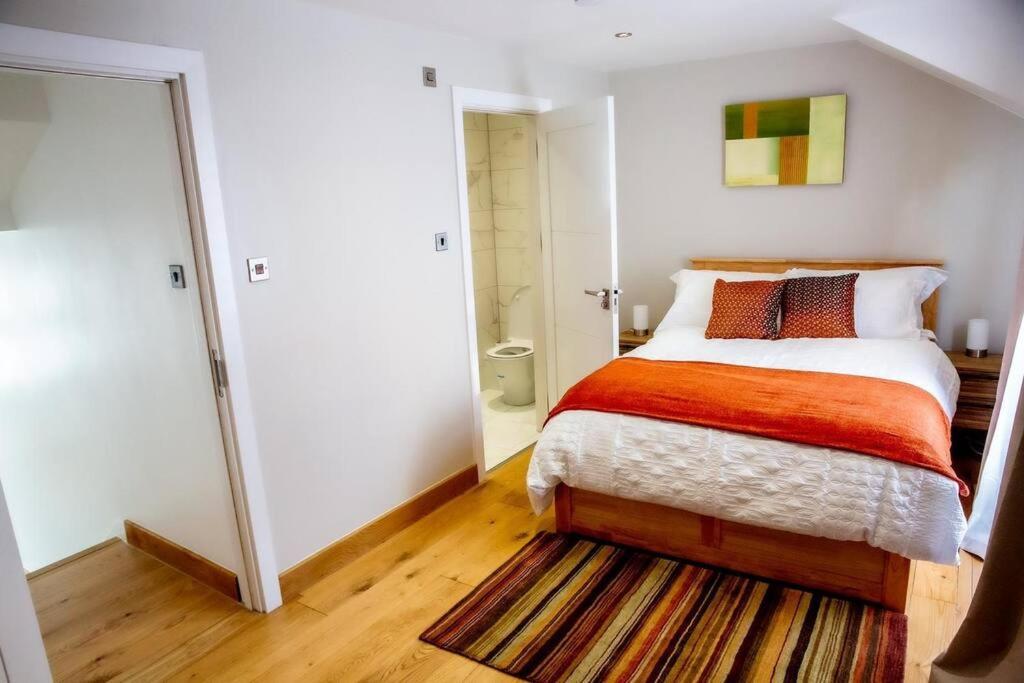 Appartement Airy, 3 Bedrooms, Ensuite , Flat Londres
