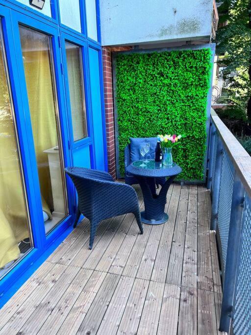 Modern Apt 15min To Liverpool St Londen