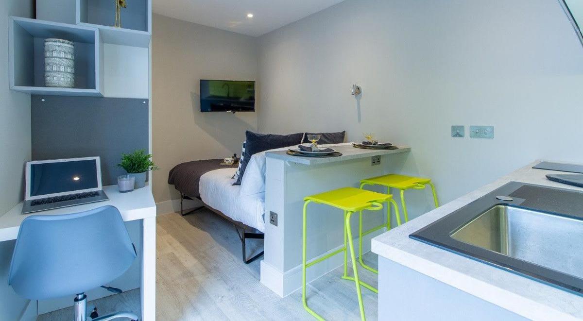 Stunning Modern At Seven Sisters Located In Appartement *