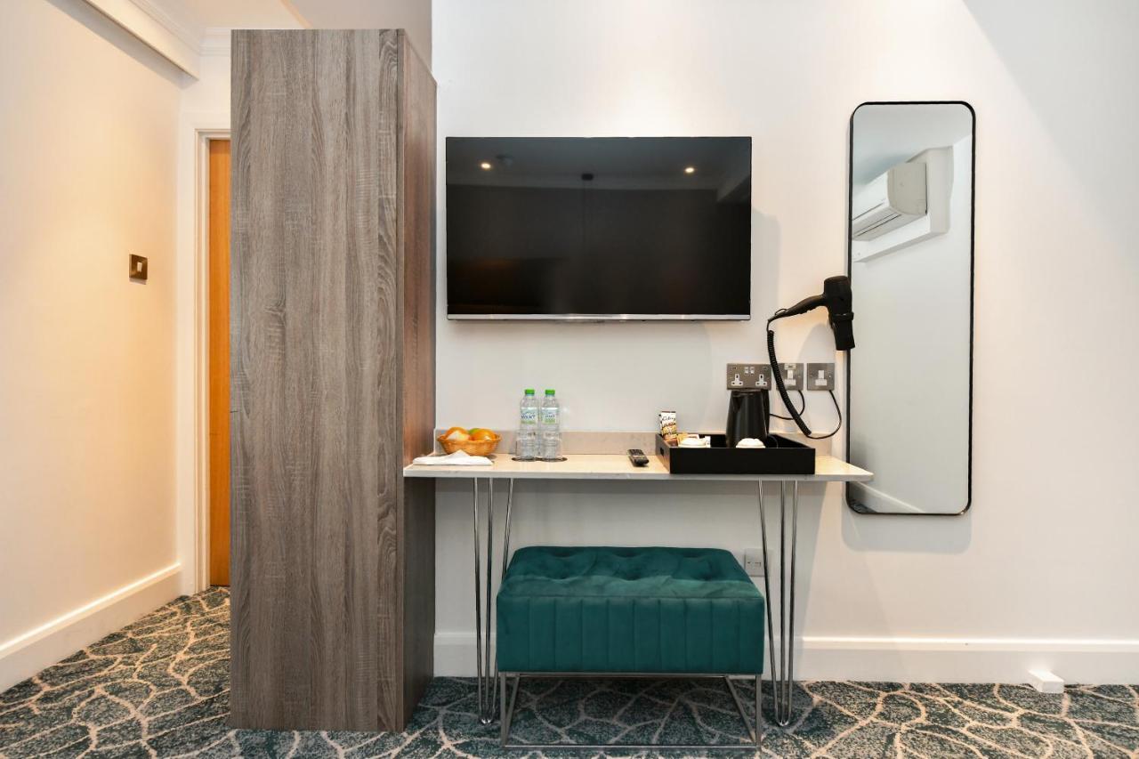 Hotell Queens Park London