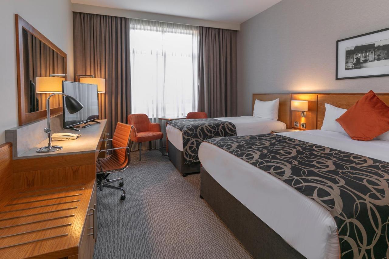 Hotel The Crown London, Worldhotels Distinctive 4*