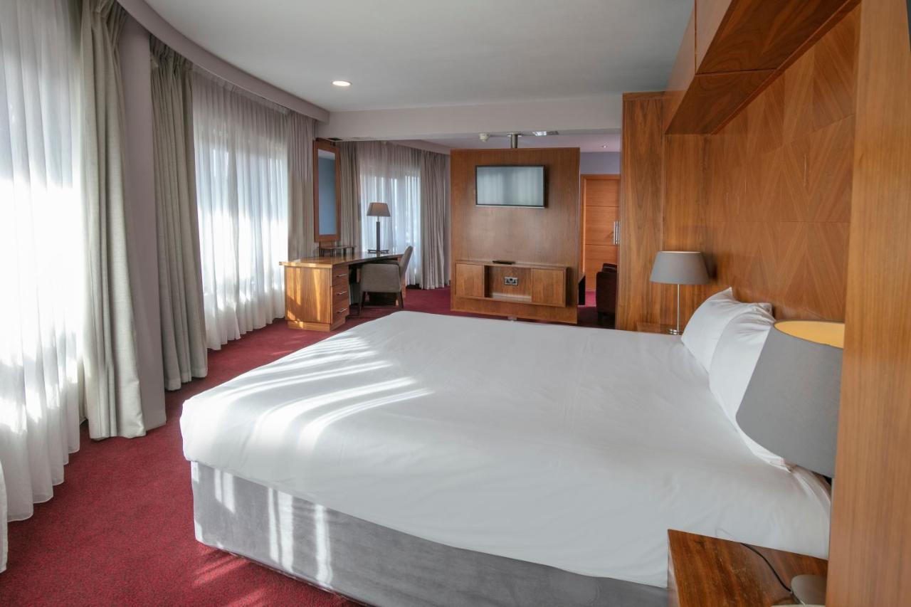 The Crown London, Worldhotels Distinctive 4*
