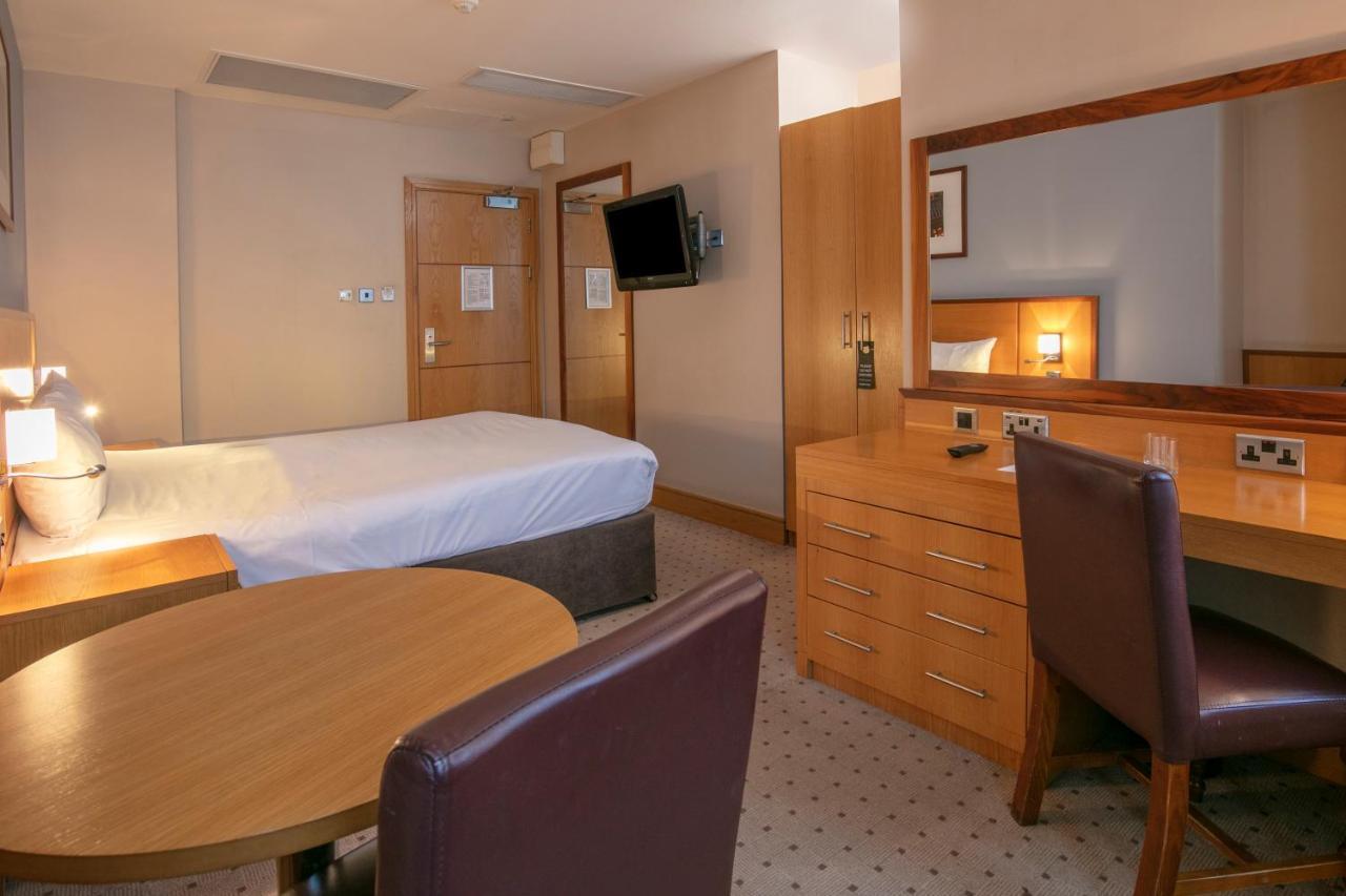The Crown London, Worldhotels Distinctive 4* London