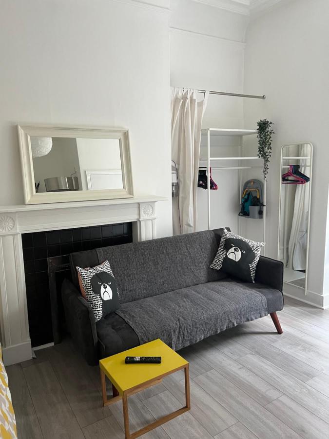 Glenmore Apartment London